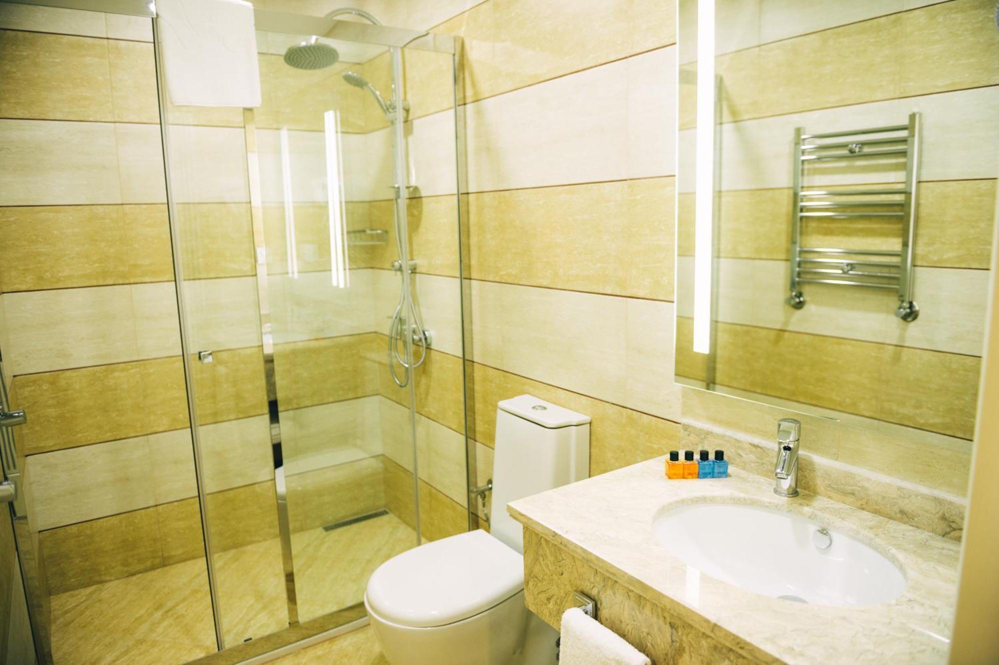 Emerald Suite Hotel Baku Ngoại thất bức ảnh